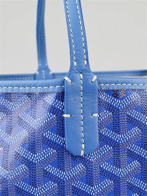 goyard mens bag fake|how to identify a goyard handbag.